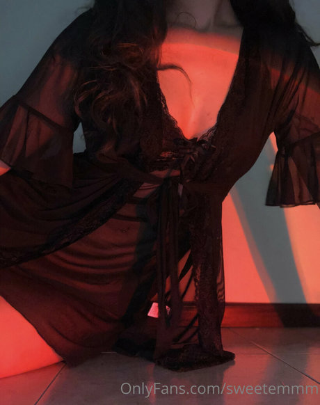 cum on glasses onlyfans porn pictures