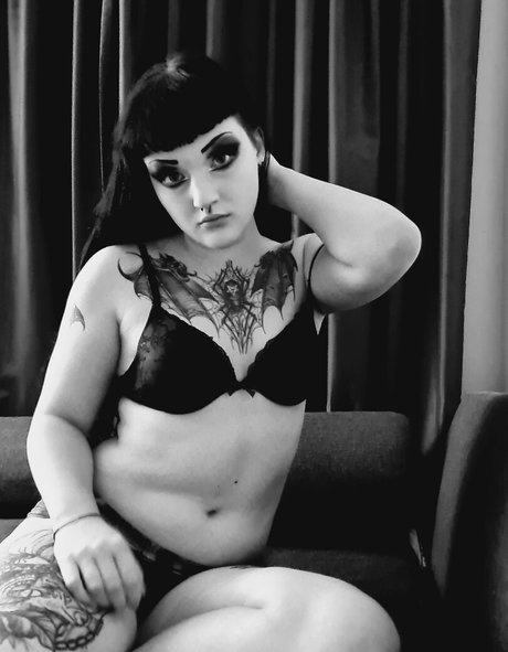 mybeautifulnightmare top model archive