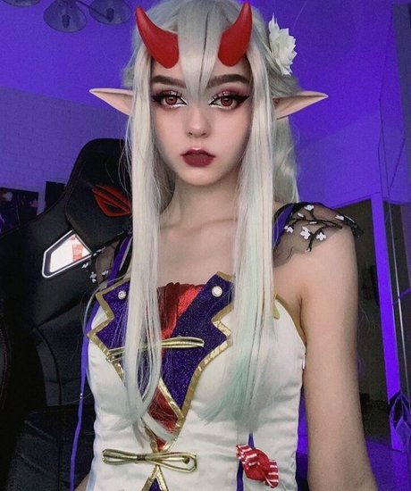 Madness Alise model art photo