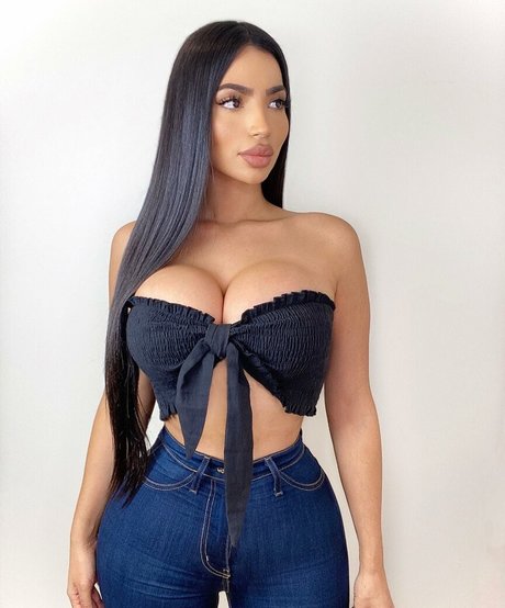 Kathleen Molina star sexy picture