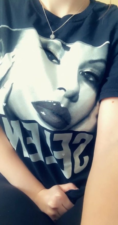 Emmahdorable model beautiful img