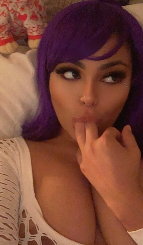 shemale fucks girl onlyfans sexy naked photo
