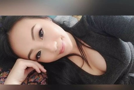 Omgwtfpaa model naked picture