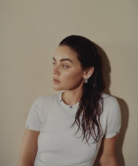 Lucy Hale porn model photos