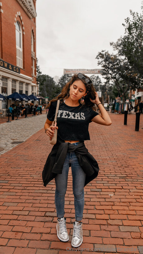 violetbrandani free pornstar images