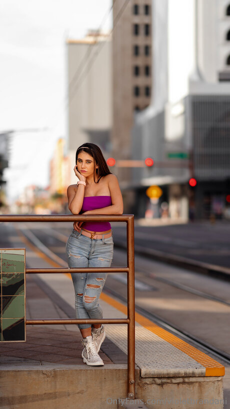 violetbrandani sexy model archive