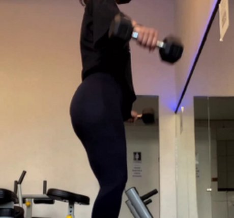 tiny onlyfans erotic pictures