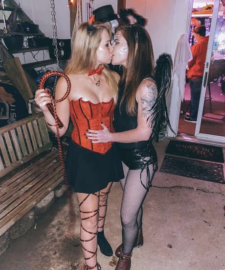 HalieeandKendra xxx model image