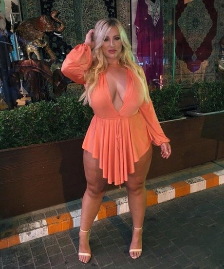 Merraeday pornographic actress archive