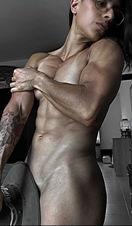 Elik fitcouplegirls model xxx pic