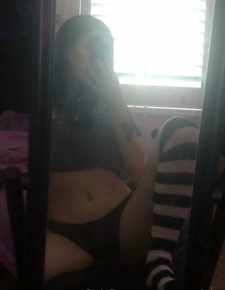 vampviolet model nudes photo