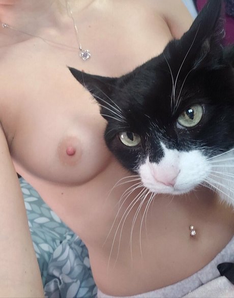 andiland sexy actress images