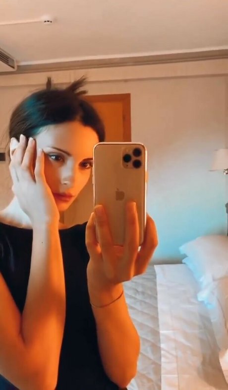 squat onlyfans hot nude picture