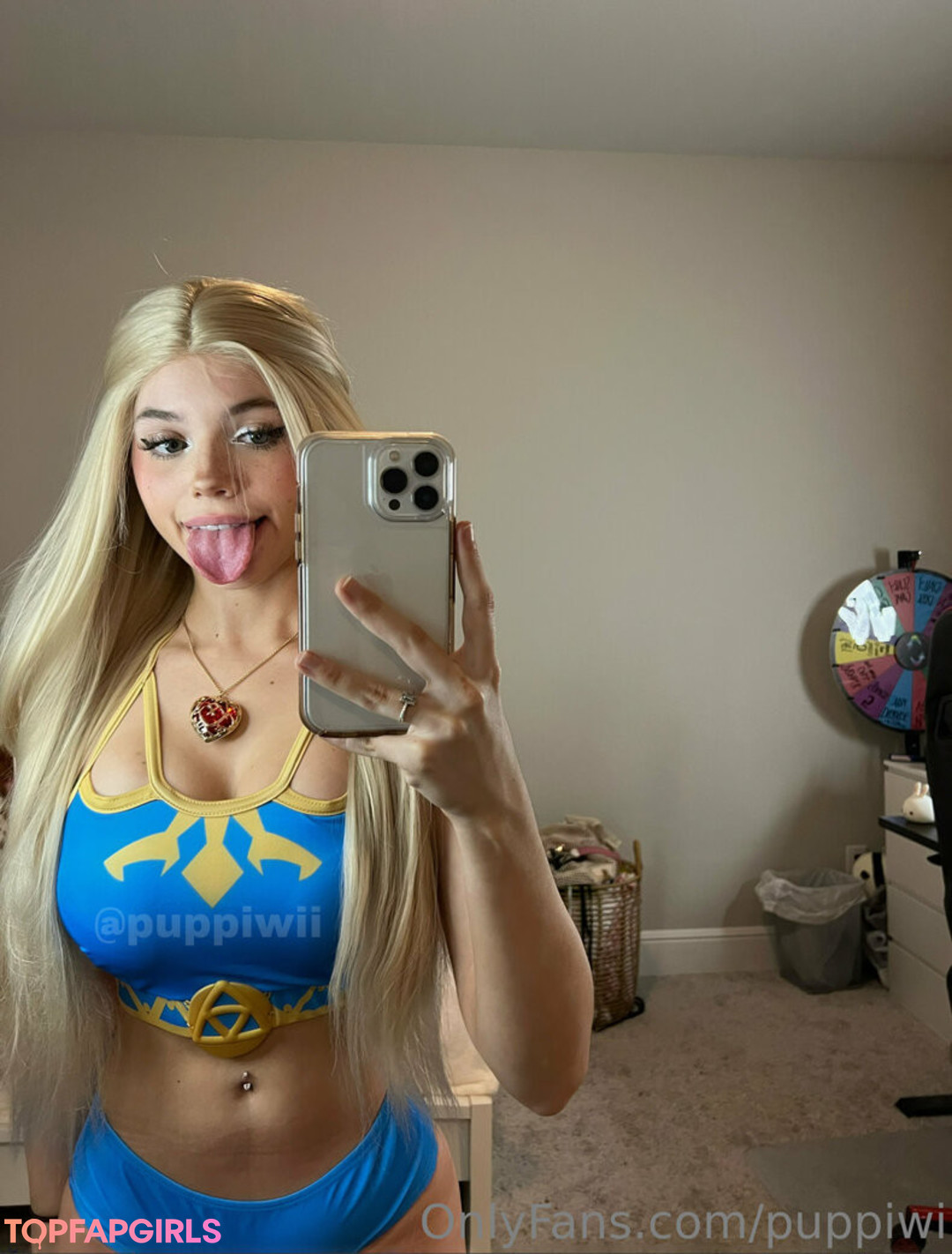 Puppiwi xxx pornstar photo