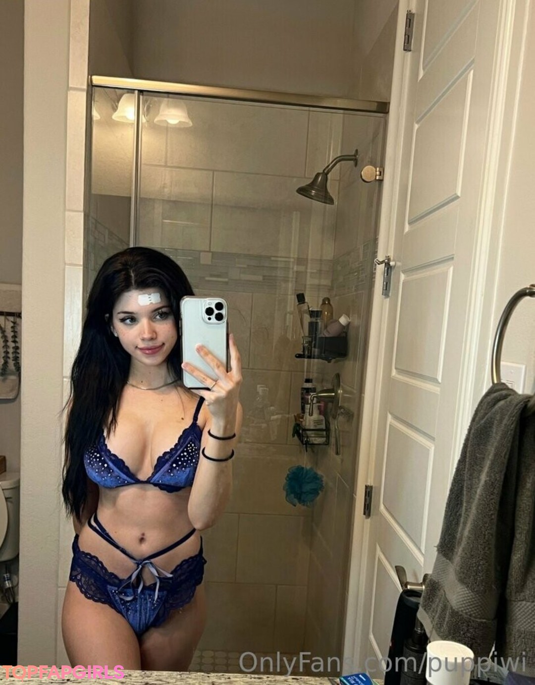 Puppiwi sexy star photos