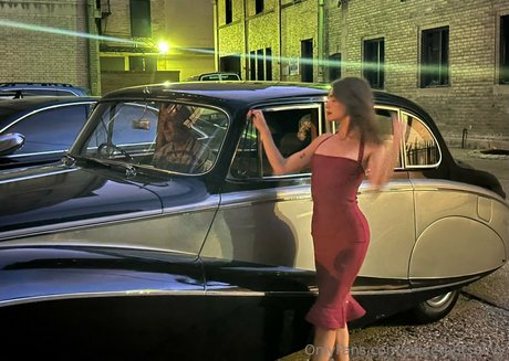 sweetbutsavvy adult model images