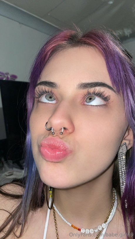 Siamayll_ art star picture