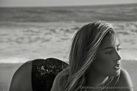 hairy armpits onlyfans erotic pic