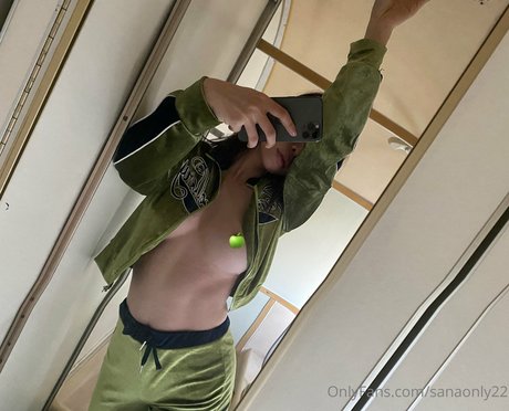 blonde shemale onlyfans top photo