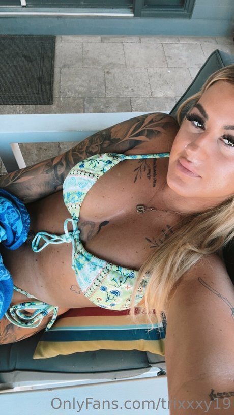 girl on girl onlyfans erotic galleries