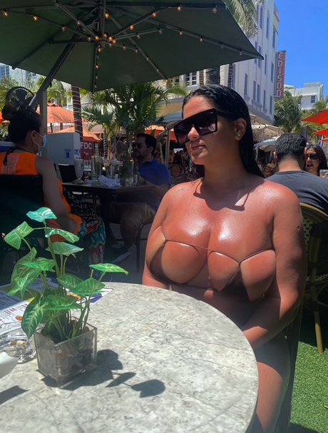 Hanaa Elshayeb pornstar nudes picture