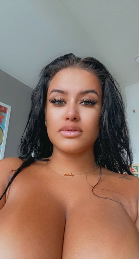 Hanaa Elshayeb star hot image