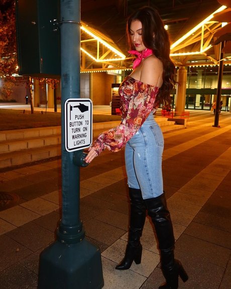 Rachel Michelle nice pornstar galleries