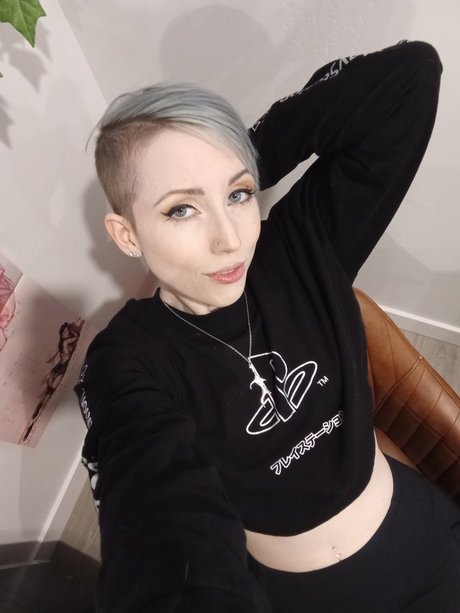 lesbian fingering onlyfans free xxx gallery