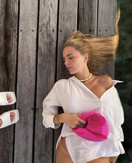 Lies Zhara_ model hot galleries