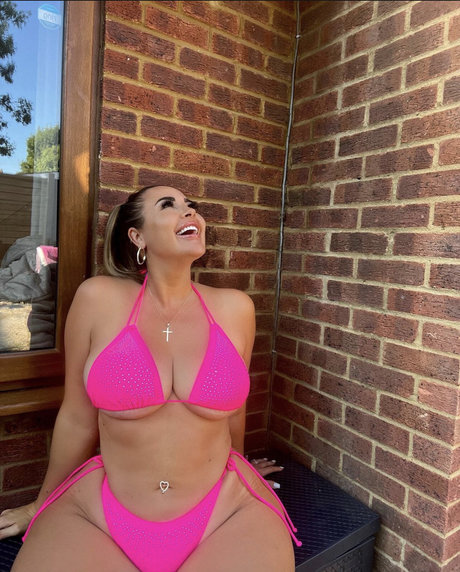 Dj Hannah B art actress img