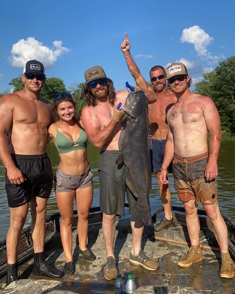 Hannah Barron model adult images