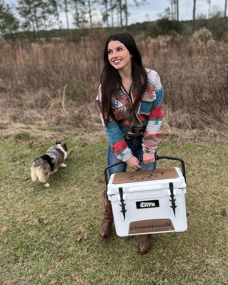 Hannah Barron high quality star pic