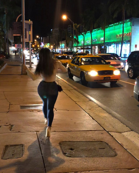 chubby goth onlyfans beautiful pictures