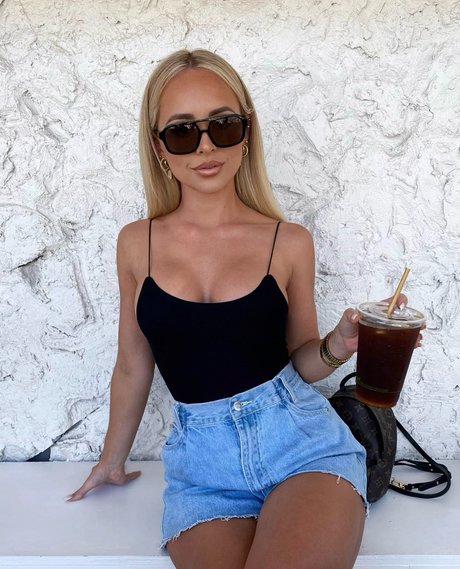 Allie Auton star perfect gallery