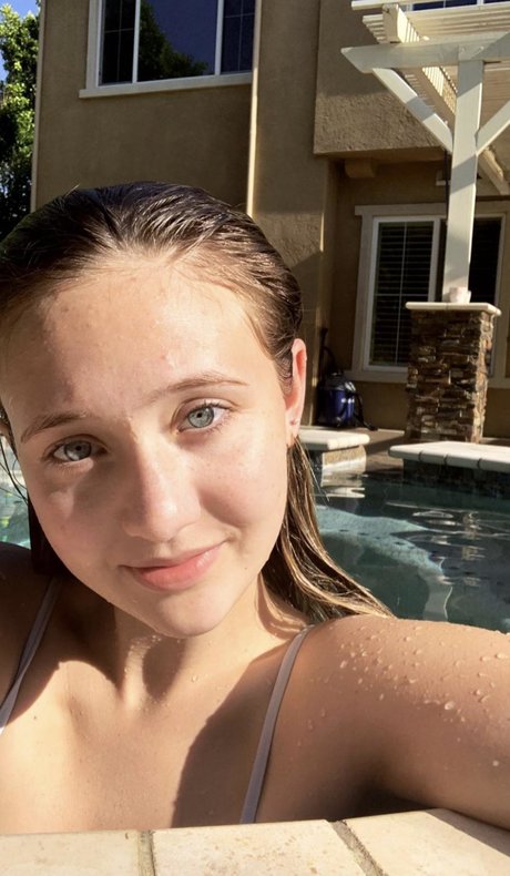 Jordan Burton sex pornstar img