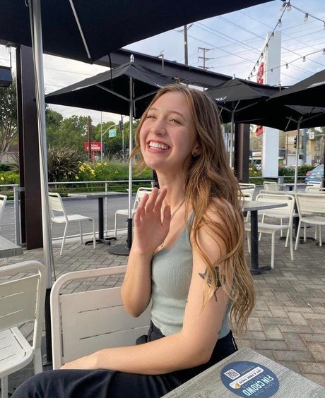 Jordan Burton top star photos