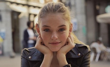 hairy legs onlyfans exclusive image