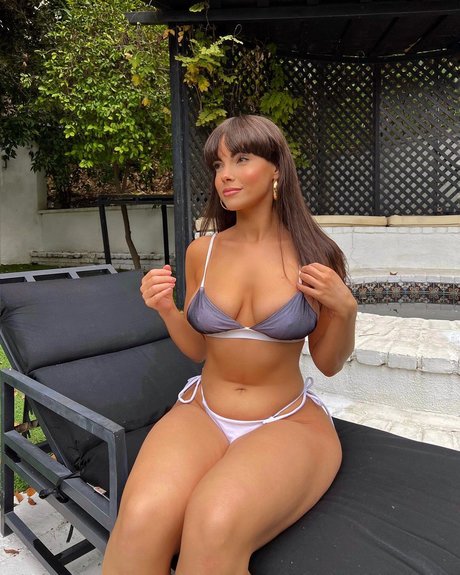 Salarrea model sex pictures