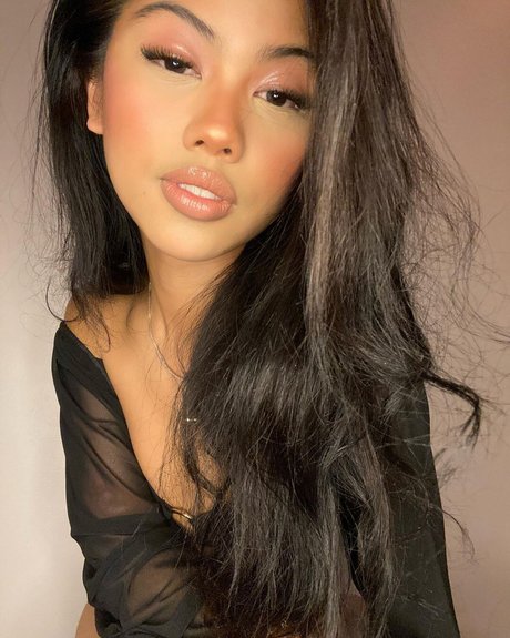 horny girls onlyfans top gallery