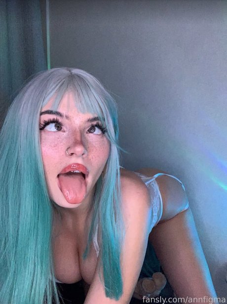 Annfigma_ naked actress img