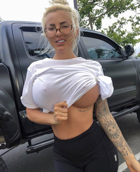 Jessica Weaver Cakes model nude image