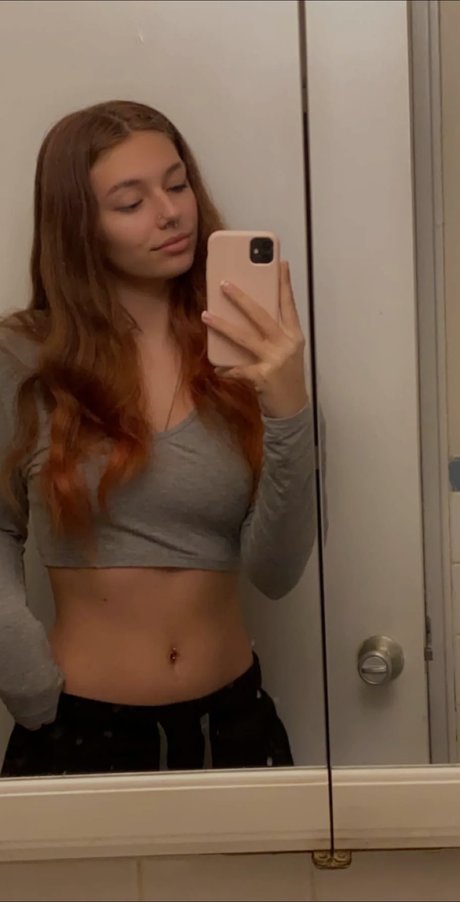 Lydia Renae nice pornstar img