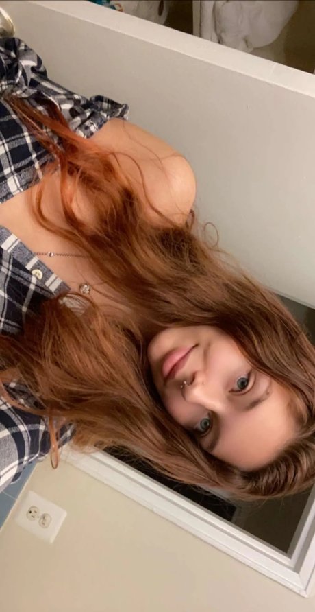 Lydia Renae naked star images