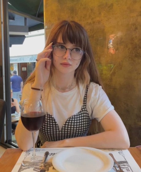 Fraulein Milk model exclusive picture