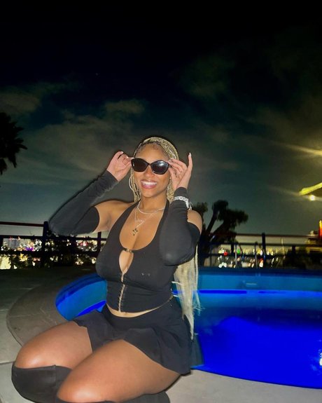 Kalani Rodgers art actress photo