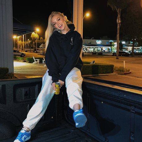 fingering pussy onlyfans sex photos