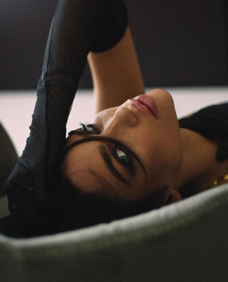 Melinda London star xxx image