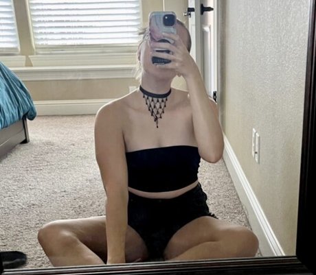 feet teen onlyfans beautiful naked images