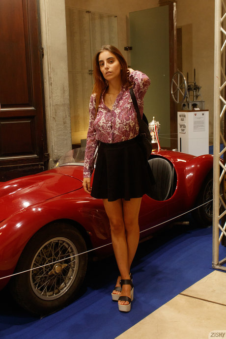 Aurora Mineo_ star free galleries