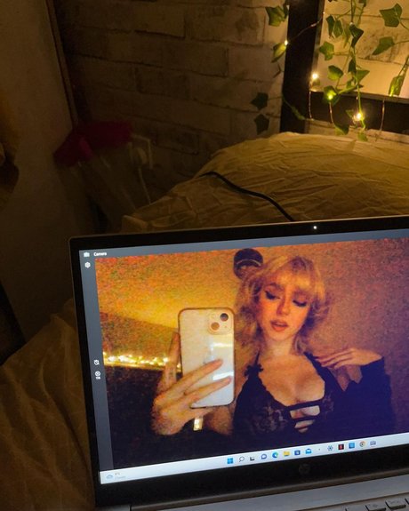 M Ae 3 exclusive pornstar pics